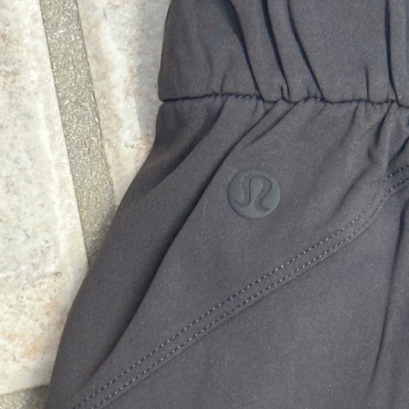 New Lululemon Stretch HR Jogger in grey sage - Picture 8 of 14